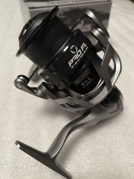 SET 2 Mulinete Feeder si Crap PRO Fl CHASER LA6000 Long Cast NEW 2024