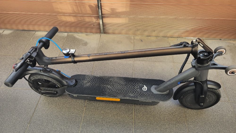 Trotinetă electrică – stare foarte bună, folosită doar de câteva ori