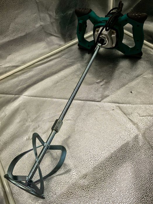 Masina electrica de amestecat vopsea si mortar THO 1400W 229 lei