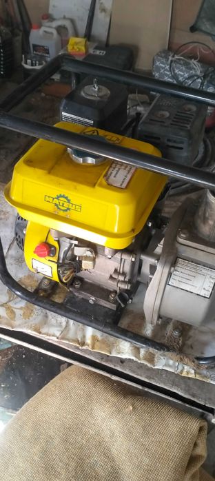 Мото помпа подаётся