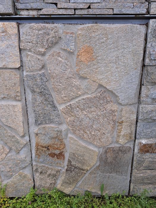 Естествен камък ,гнайс , тикли ,настилка и облицовка