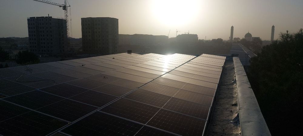 Куёш панеллари урнатиш