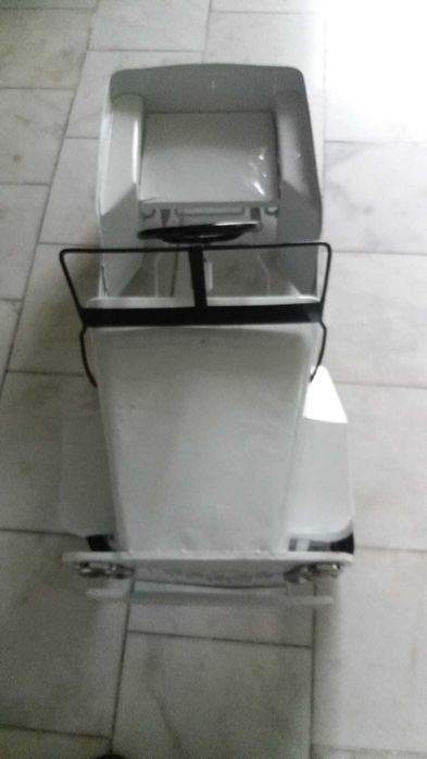 Masinuta veche cu pedale JEEP