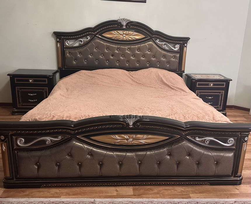 Спальный гарнитур