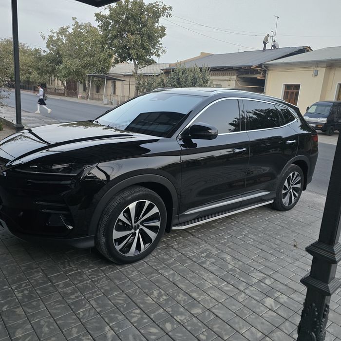 BYD Song Plyus Champion 605 li sotiladi