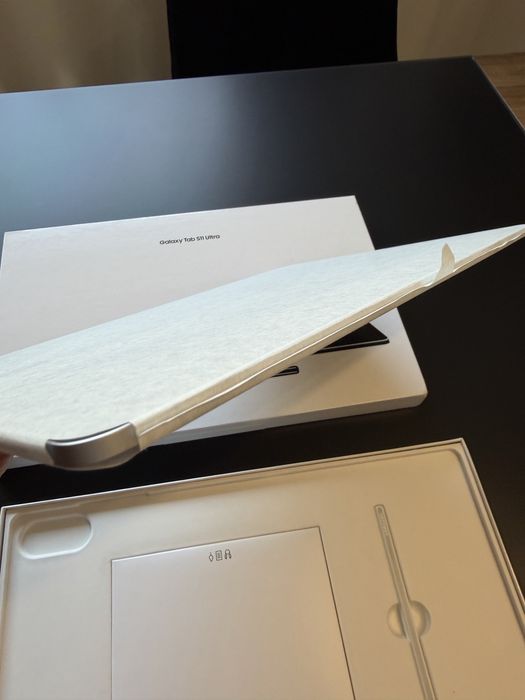 Samsung Galaxy Tab 11 Ultra , 12 Gb Ram , 256 , sigilata la cutie !