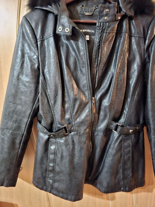 Дамско кожено яке