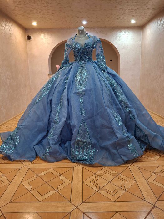 Булченска рокля цена по договаряне