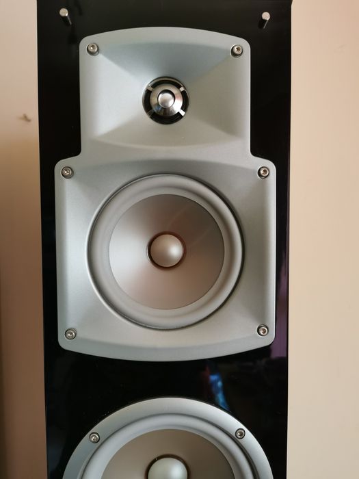 Yamaha NS-555 Boxe