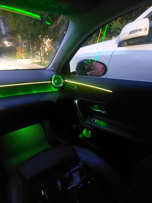 Продам машину мерседес А200