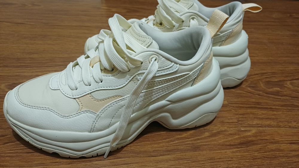 Сникърси Puma -бежови