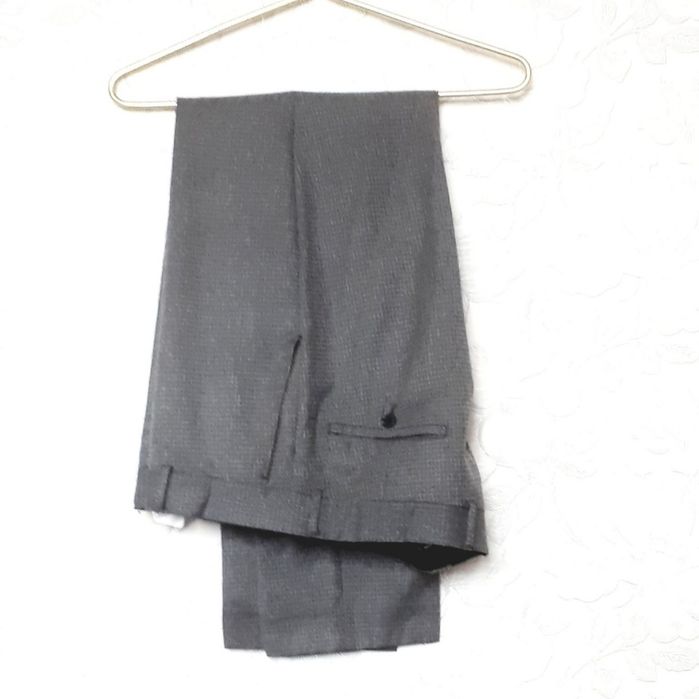 Продам муж. молод.костюм