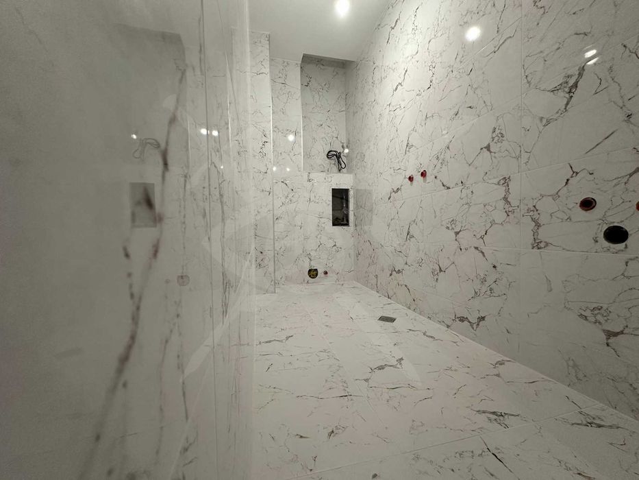 Продава се Двустаен апартамент в Пловдив, Център - 70 кв.м за 2272 €/кв.м - Снимка #7