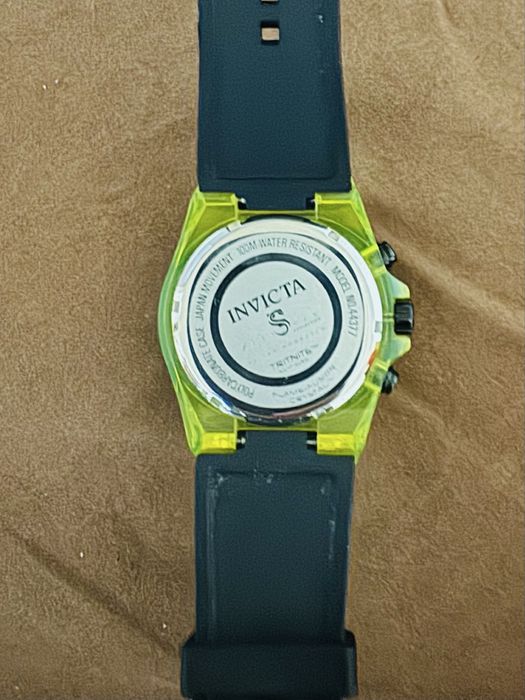Часовник Invicta