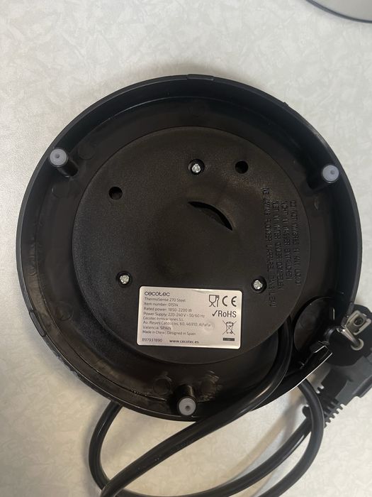 Електрическа кана Cecotec ThermoSense 220