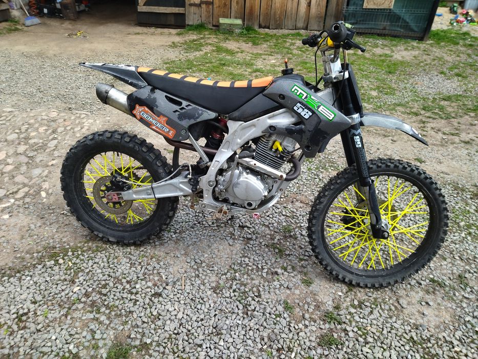 Cross Apollo 250cc