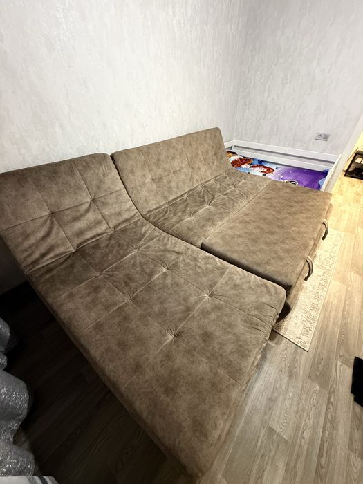 Диван в гостинную