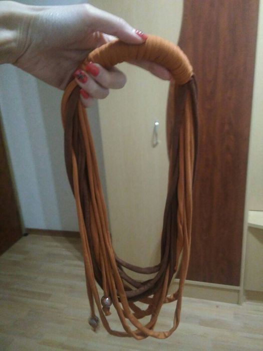 Колие от плат