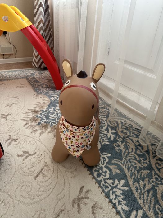 Продам прыгунок детский