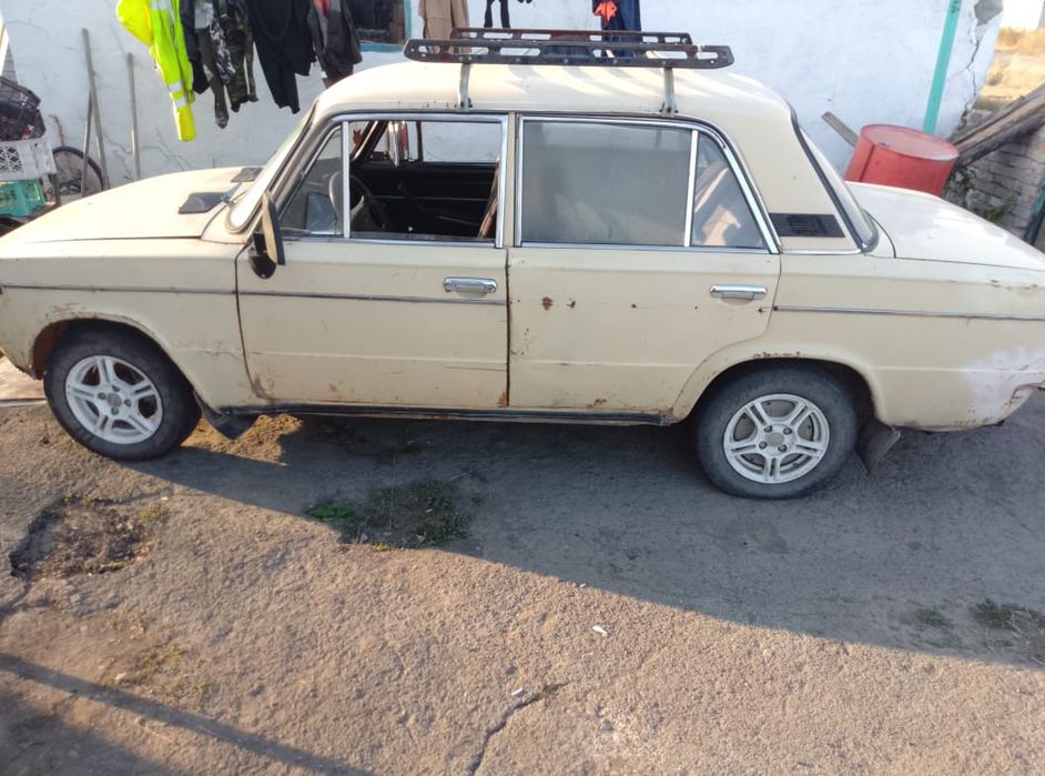 Продам ваз 2106 на ходу, торг уместен.
