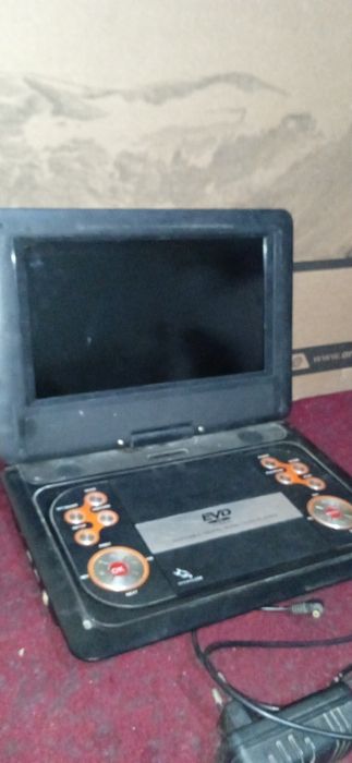 Dvd sotiladi ekrani butun
