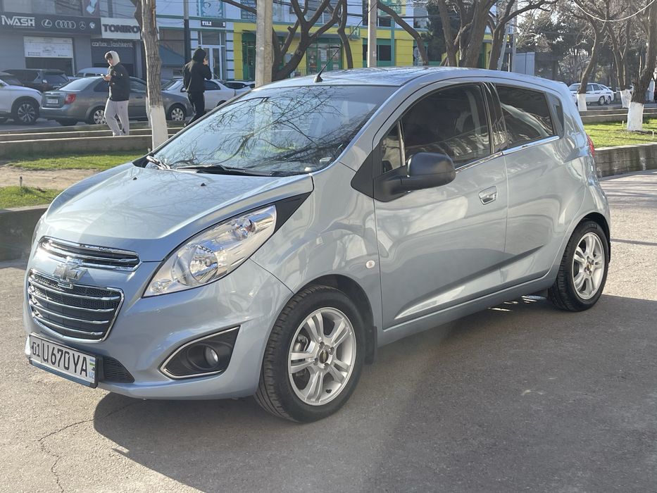 Spark sotiladi, Спарк сотилади delfin rang