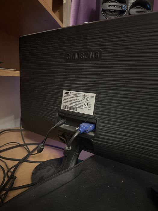 Монитор Samsung DisplayPort