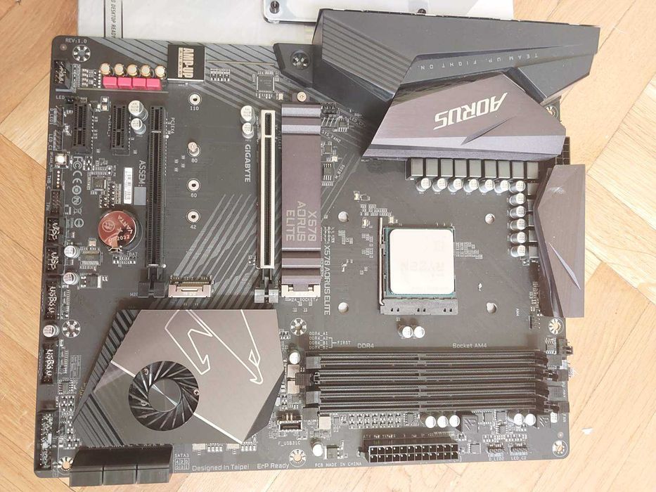 AMD Ryzen 7 5800X + Gigabyte X570 Aorus Elite