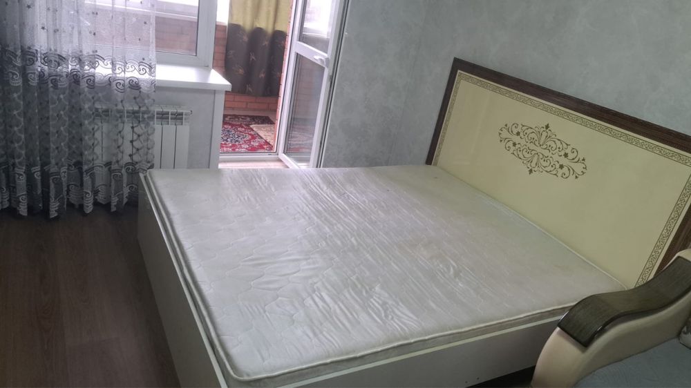 Кровать 160 * 200