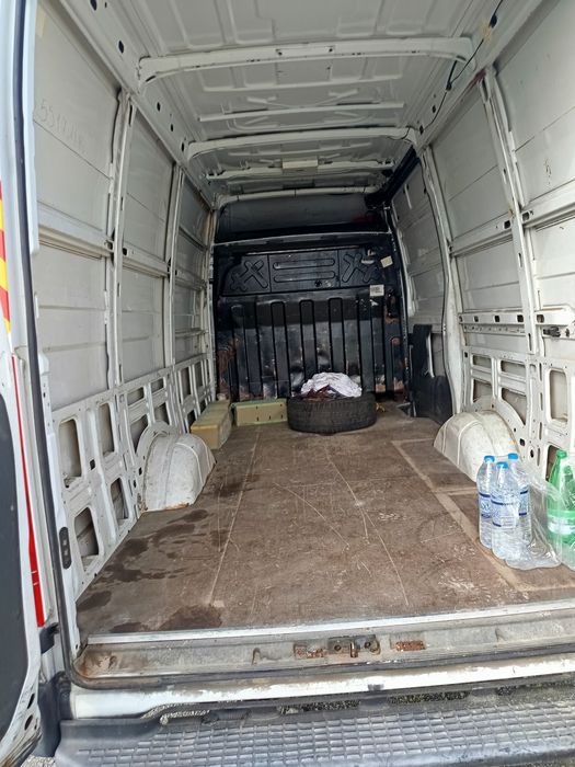 Продавам Ивеко 35 S 13 декември 2013 г.