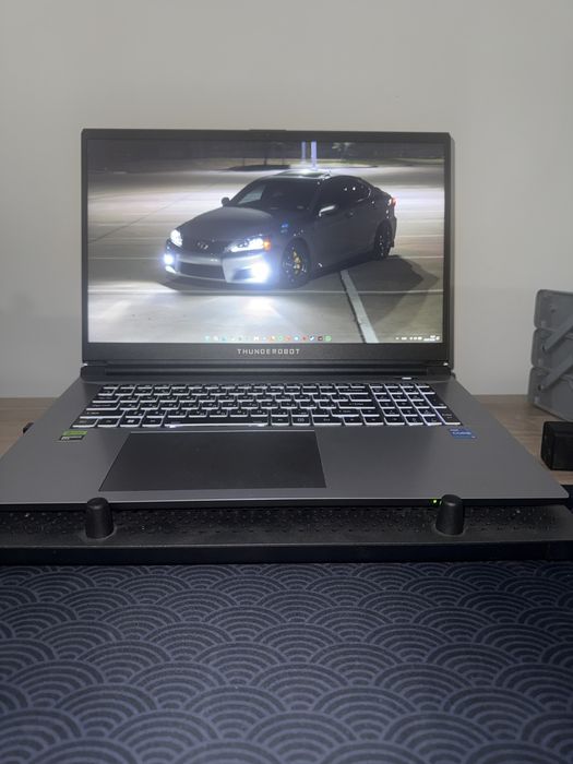 Продам игровой ноутбук