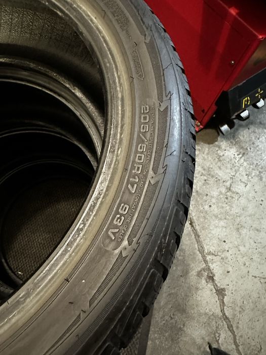 205/50 R17 93V XL - Goodyear Ultra Grip 2 Bucati Ramase M+S Oferta