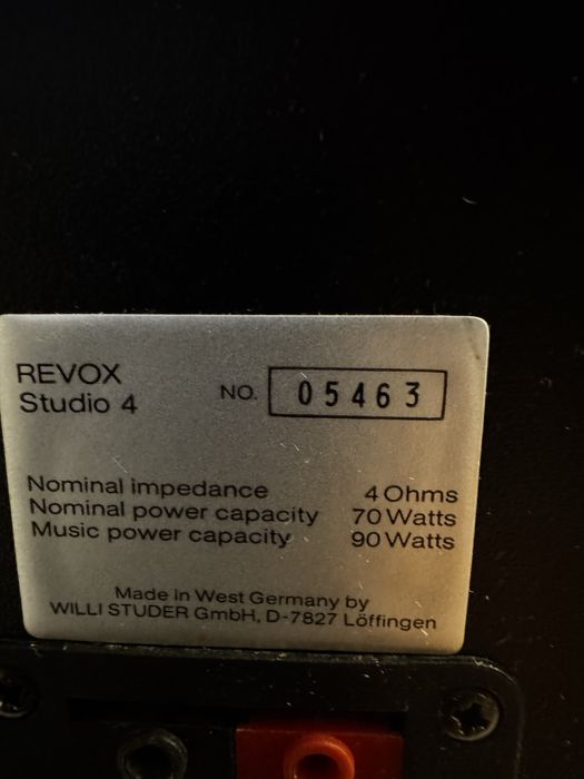 Boxe Revox Studio 4 – Legendă, Hi-Fi Vintage, Sunet de Referință.