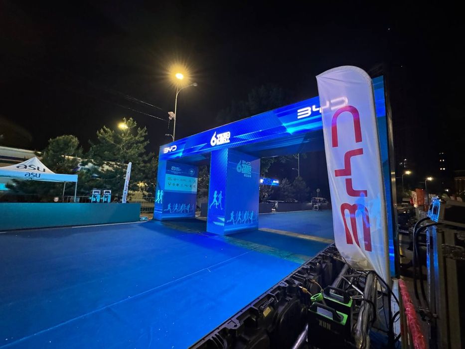 Наружная Реклама,Баннер,оракал ,наклейка,сетка оракал