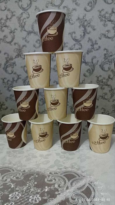 Стаканчики одноразовые  бумажные и пластиковые 200 мл