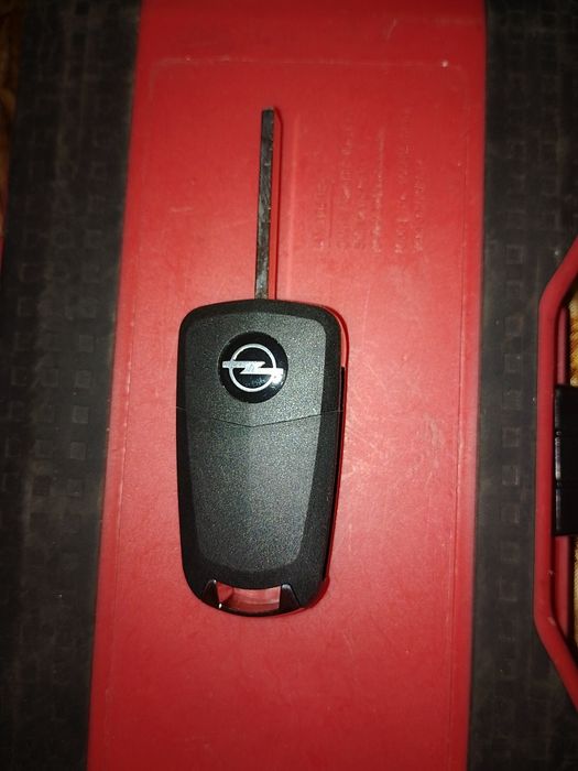 Части за Опел - стълоповдигач ключ  панел светлини вакуум клапан и сен