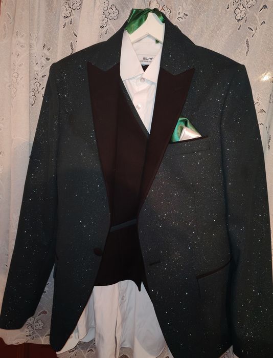 Costum Mire mărimea M