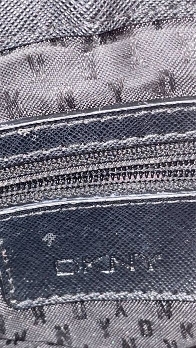 DKNY дамска чанта