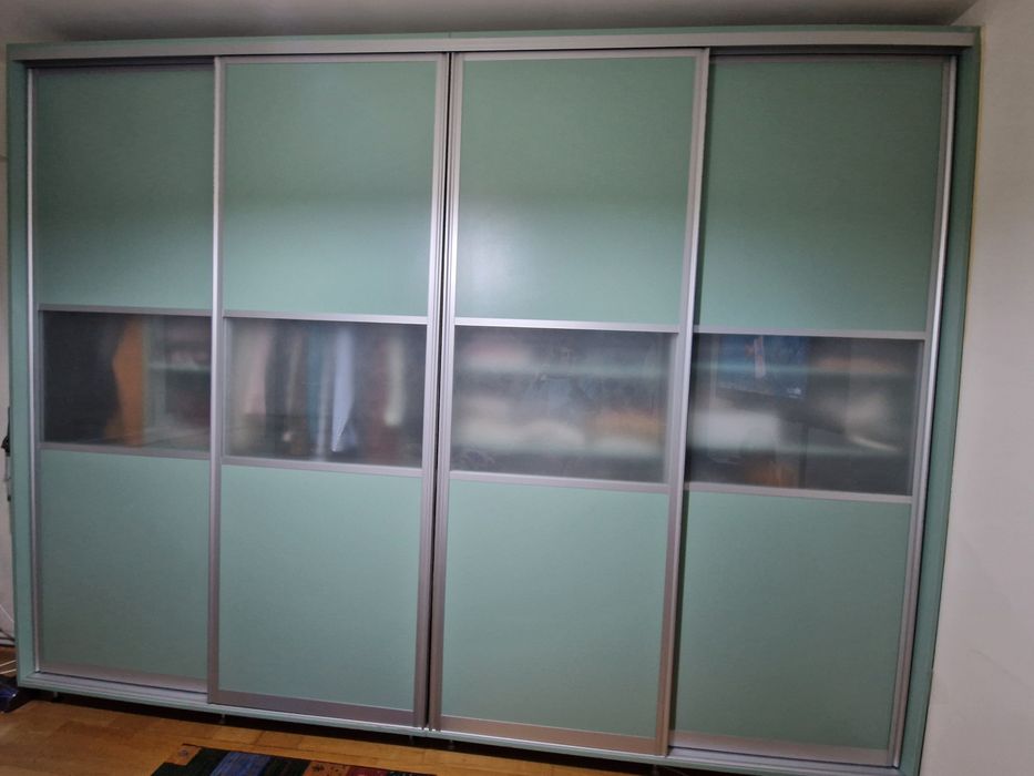 4 uși dressing cu sistem de culisare