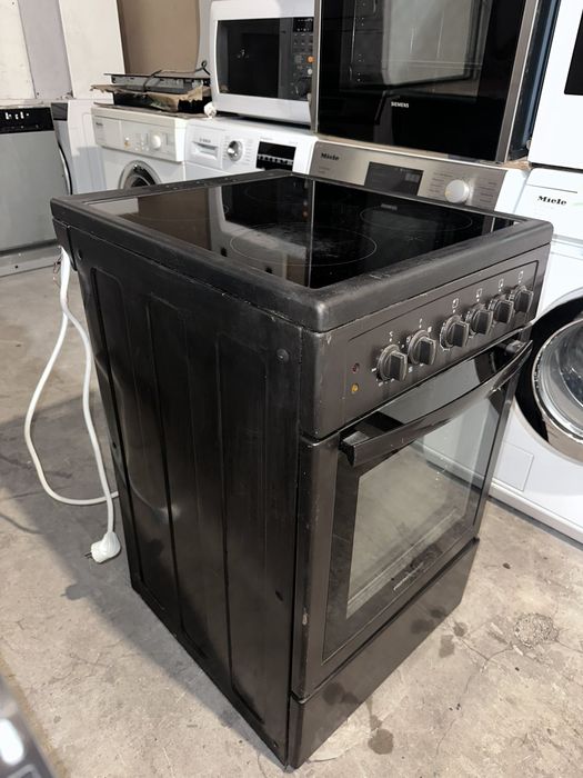 Печка +гаранция. Конвекция. Керамичен плот. Безплатна доставка в София