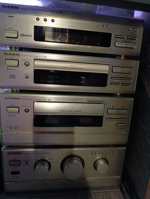 Продавам система Onkyo