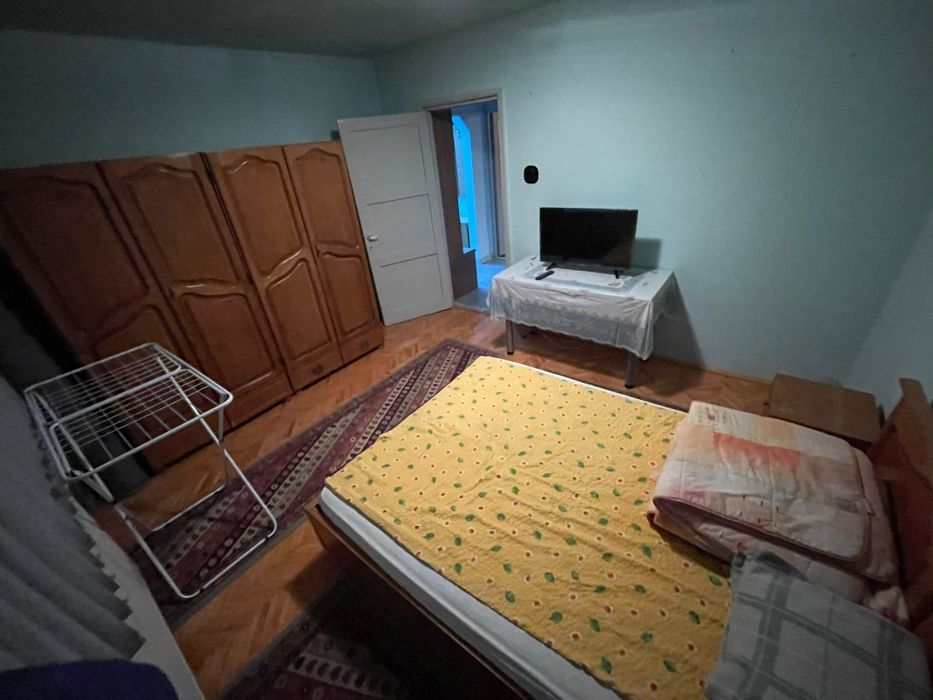 Inchiriez apartament Carpati 2