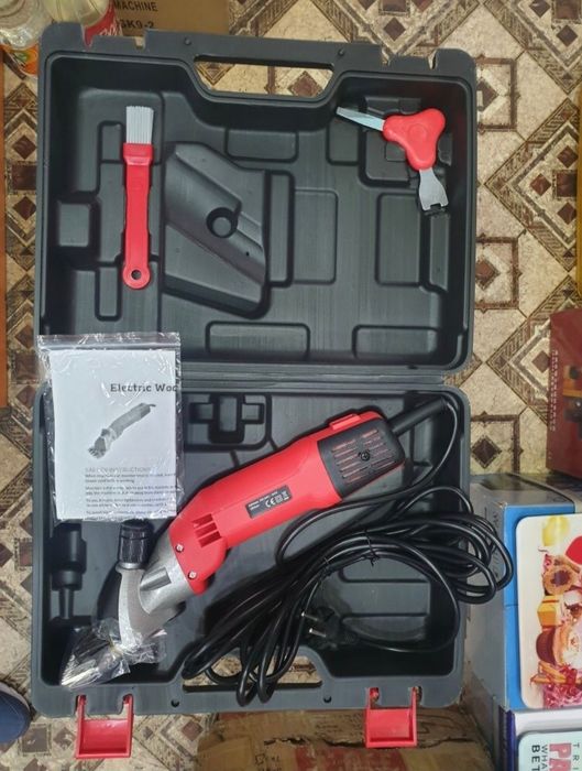 Qo'y yungini oladigan mashinka