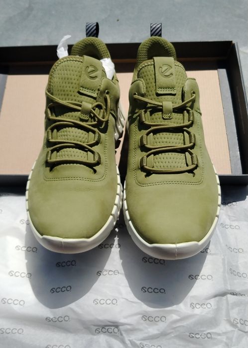 Ecco Gruuv Men's Sneakers - Durable & Stylish Green Acorn - Model 5252