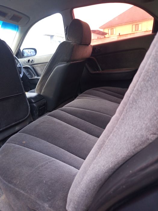 Мазда ЕВНУС 2,5 V6