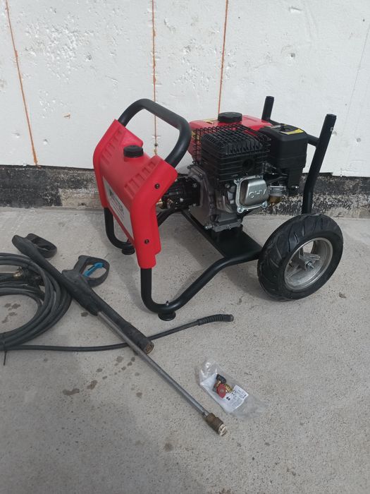 Aparat de spălat cu presiune Walter pe benzină