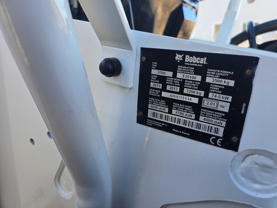 Телескопичен товарач BOBCAT T35100