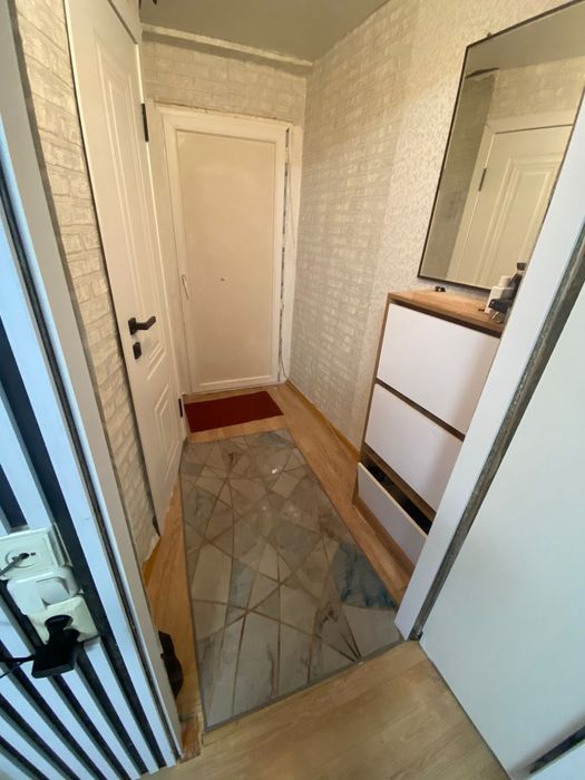 Продам 2 ком квартиру.