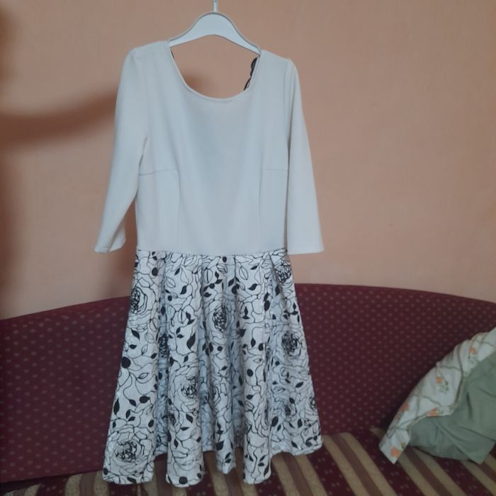 Платья нарядные 8-13 лет