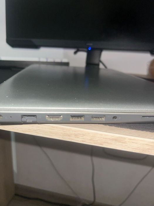 Vand Laptop Lenovo